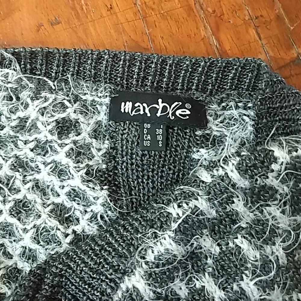 Pullover Sweater With Button Detailed Back - image 3